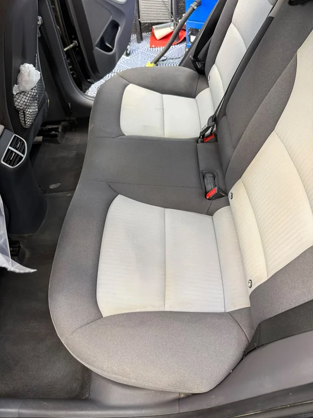 אחרי — ניקוי ושיקום ריפודים
